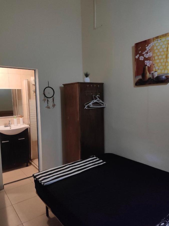 Grin-Motel Haifa Eksteriør billede