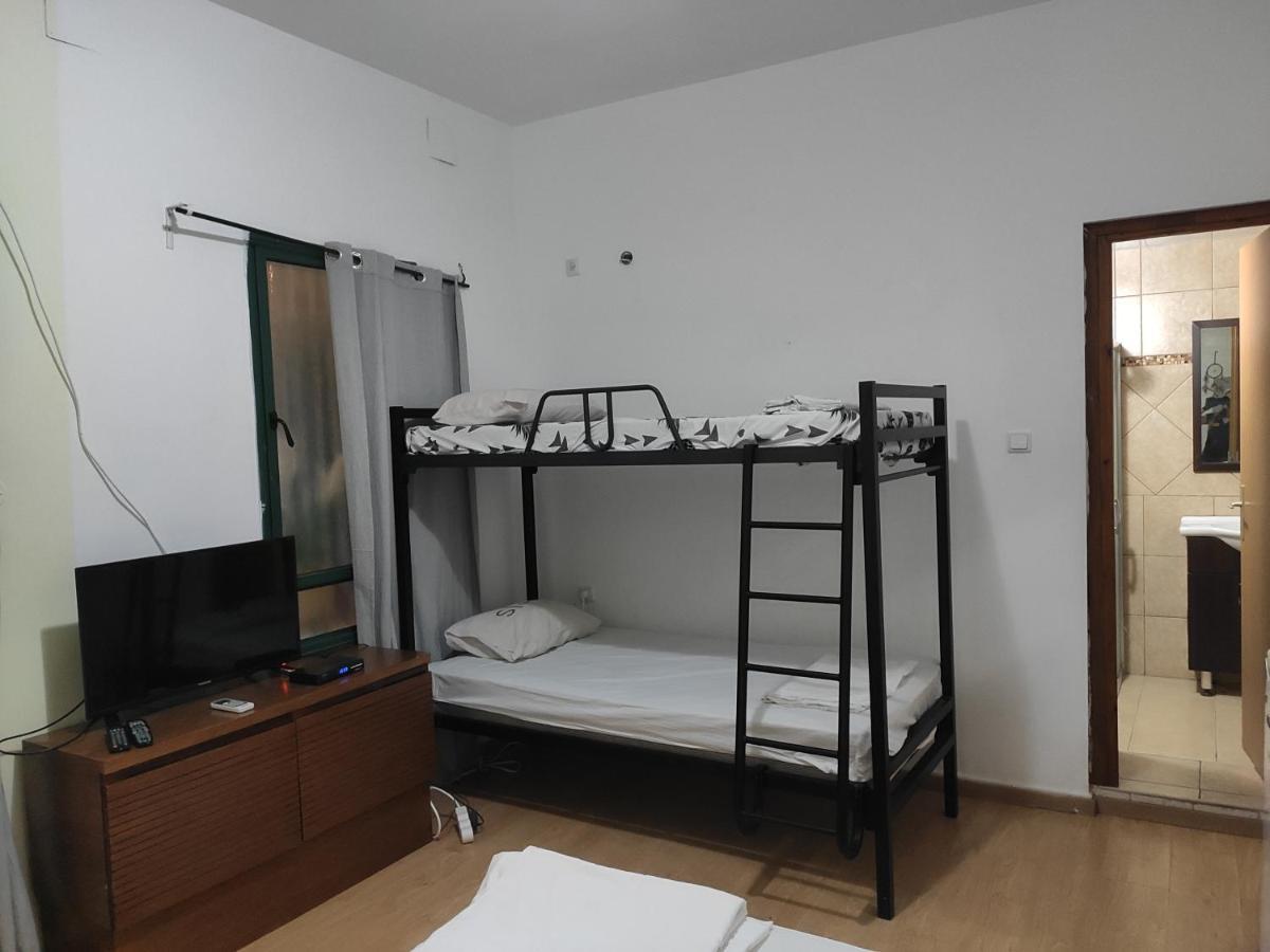 Grin-Motel Haifa Eksteriør billede