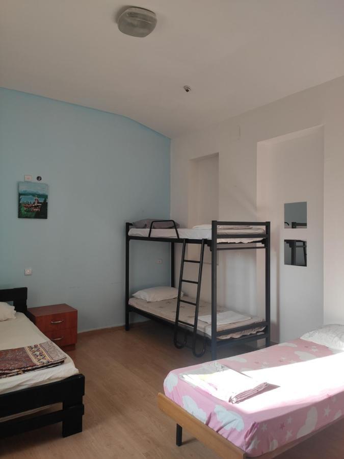 Grin-Motel Haifa Eksteriør billede